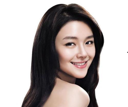 娱乐吃瓜戴手环的女明星,揭秘戴手环女明星的吃瓜生活